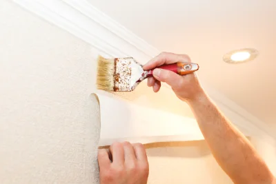 Pose de papier peint à Fressin — revêtements muraux et toiles de verre